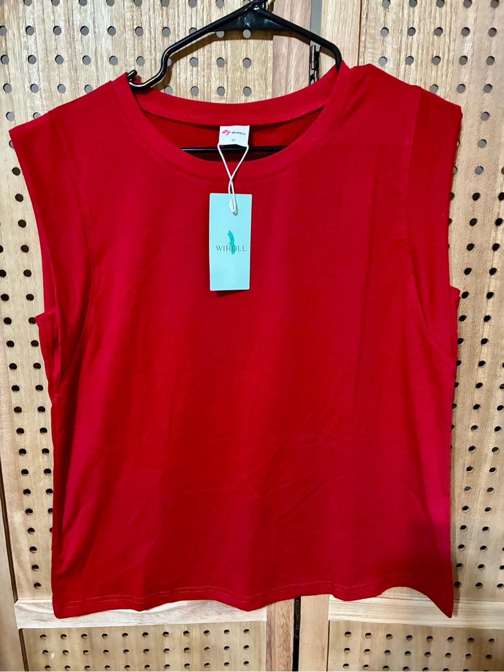 Red Sleeveless Boatneck Women’s Top M